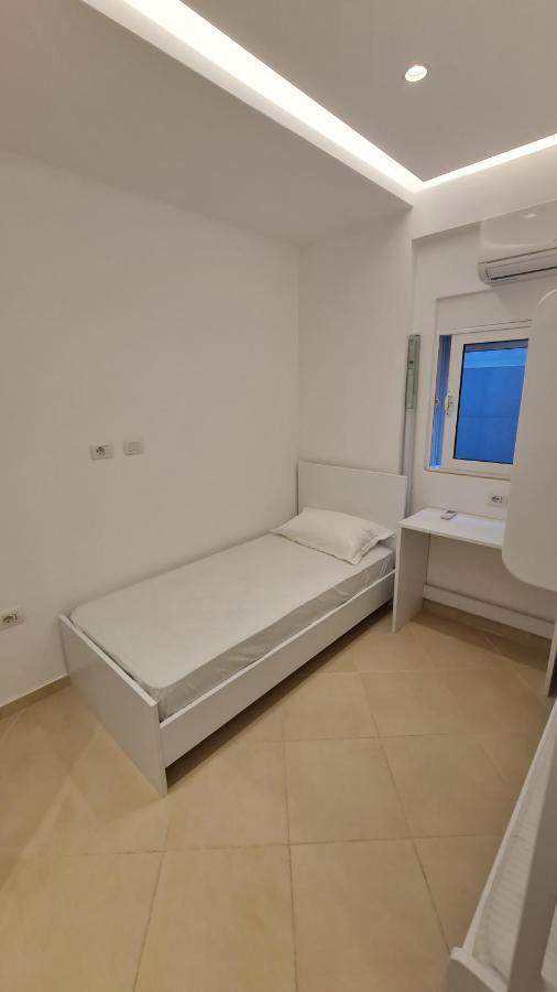 Sea And City View Apartment Саранда Экстерьер фото