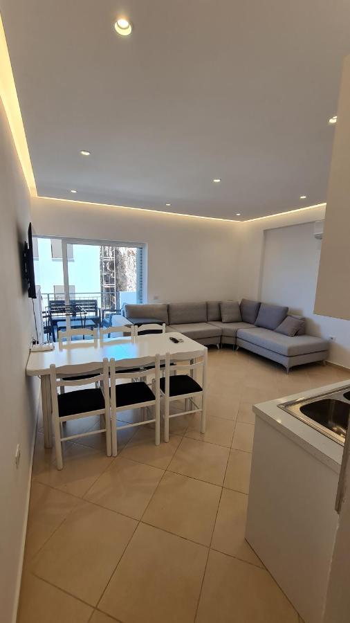 Sea And City View Apartment Саранда Экстерьер фото