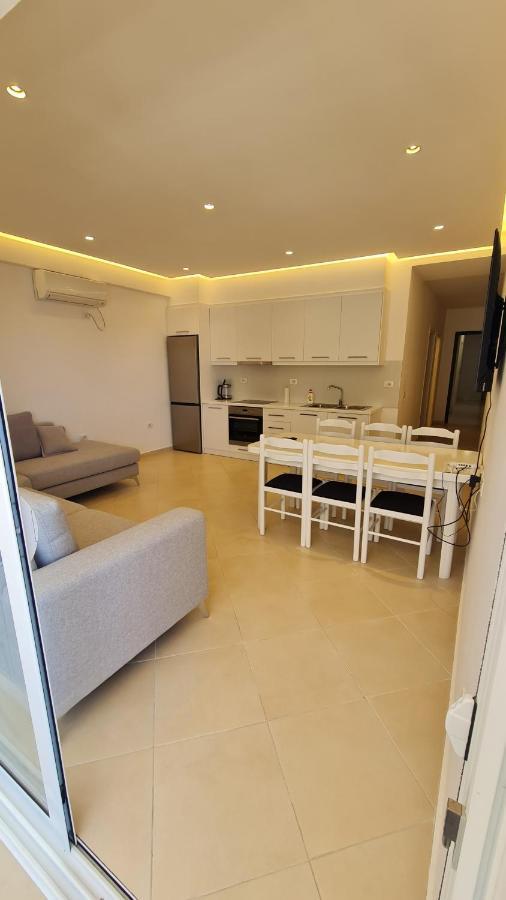 Sea And City View Apartment Саранда Экстерьер фото